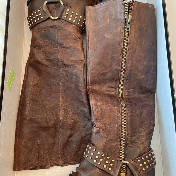 boots - Picture 1 of 5